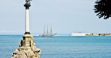 Экскурсии в Памятник затопленным кораблям из Феодосии 2024