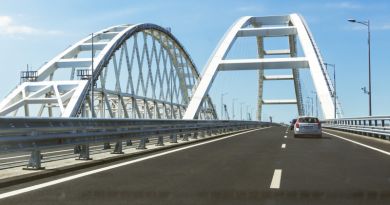 Экскурсии в `Крымский мост` из Феодосии