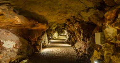 Экскурсии в `Пещера Таврида` из Феодосии