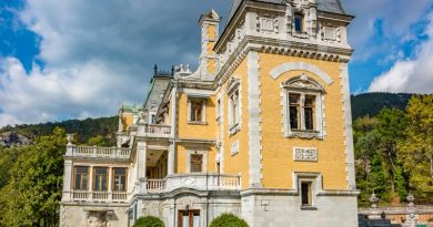Экскурсия Три дворца: Массандровский, Ливадийский и Воронцовский. фото 5824 Экскурсия Три дворца: Массандровский, Ливадийский и Воронцовский. фото 5824