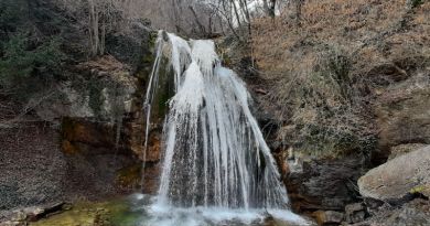 Экскурсии в `Водопад Джур-Джур` из Феодосии