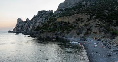 Экскурсия из Феодосии: Судак - Новый Свет фото 16408 Экскурсия из Феодосии: Судак - Новый Свет фото 16408